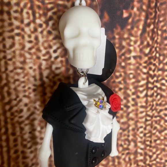 Bath & Body Works Other Bath Body Works 223 Dapper Skeleton Glow In